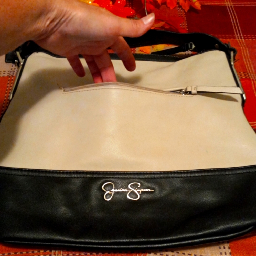 Authentic  Jessica Simpson Purse 👛😍 - Picture 2 of 14